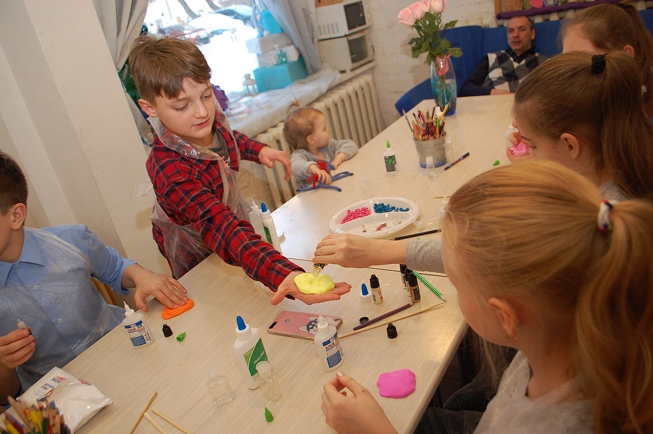 Мастер-класс в Алматы Лизун-слайм