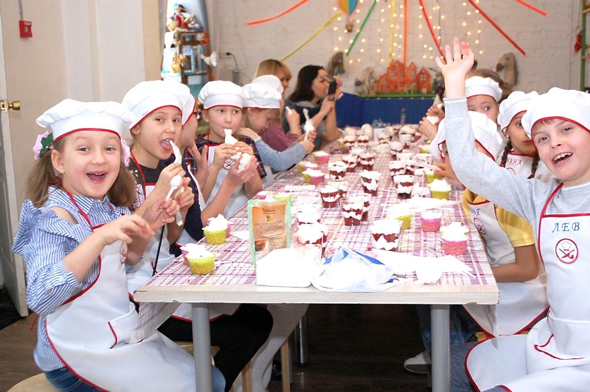 Детский мастер-класс Весёлый кондитер в Алматы